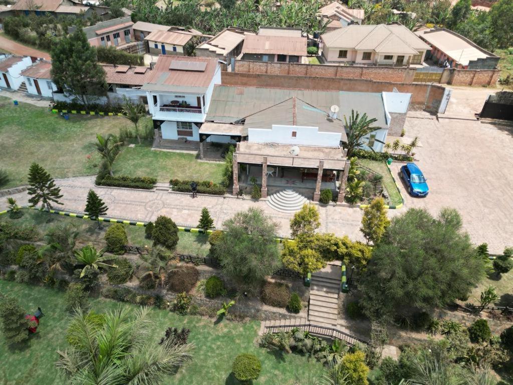 Riverside Resort Hotel Kabale Exterior photo