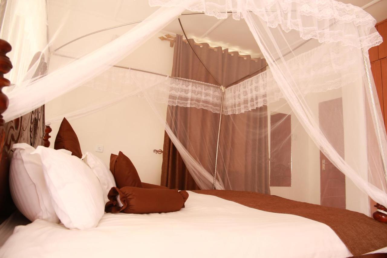 Riverside Resort Hotel Kabale Exterior photo